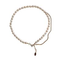 Collier de perles d'eau douce naturelles, perle de plastique, avec alliage de zinc, fait à la main, bijoux de mode & pour femme, deux couleurs différentes, Vendu par 43-45 cm brin