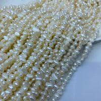 Perles nacres baroques de culture d'eau douce , perle d'eau douce cultivée, DIY, blanc, 5-6mm, Vendu par Environ 35-37 cm brin