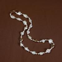 Freshwater Pearl Brass Chain Necklace, Pérolas de água doce, with cobre, 18K banhado a ouro, joias de moda & para mulher, branco, 3-4mm,7-10mm, comprimento Aprox 42 cm, vendido por PC