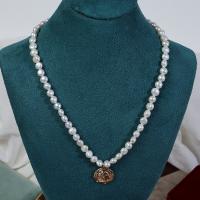 Freshwater Pearl Mässing Chain Necklace, med Mässing, med 5cm extender kedja, Flat Round, 18K guldpläterad, Vintage & mode smycken & för kvinna, vit, 6-7mm,17mm, Längd Ca 40 cm, Säljs av PC