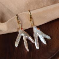Boucles d'oreilles en perles d'eau douce, perle d'eau douce cultivée, Placage de couleur d'or, bijoux de mode & pour femme & avec strass, blanc, 25-30x50-60mm, Vendu par paire