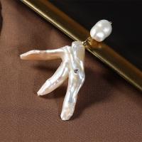Slatkovodni Pearl broš, s Mesing, zlatna boja pozlaćen, modni nakit & za žene, bijel, 30-40x50mm, Prodano By PC