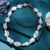 Freshwater Pearl Mässing Chain Necklace, med Mässing, guldfärg pläterade, Vintage & mode smycken & för kvinna, vit, 12-16mm, Längd Ca 42 cm, Säljs av PC