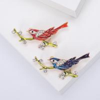Zinc Alloy Brooches Bird gold color plated fashion jewelry & for woman & enamel & with rhinestone nickel lead & cadmium free Sold By PC