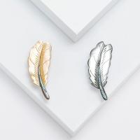 Zinc Alloy Brocher, Shell, med Zinc Alloy, Feather, sølvfarvet forgyldt, mode smykker & Unisex, flere farver til valg, 25x60mm, Solgt af PC
