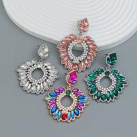 Zinc Alloy Oorbellen, mode sieraden & voor vrouw & met strass, meer kleuren voor de keuze, nikkel, lood en cadmium vrij, 66x50mm, Verkocht door pair