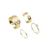 Ensemble d’anneau en alliage de zinc, Placage de couleur d'or, 4 pièces & bijoux de mode & pour femme & avec strass, doré, 15mm,17mm, Vendu par fixé