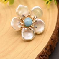 Freshwater Pearl Brooch with Brass 18K gold plated fashion jewelry & for woman & with rhinestone 30mm Sold By PC