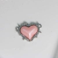 Zinklegierung Herz Anhänger, mit Kunststoff Perlen, silberfarben plattiert, DIY & Doppelloch, Rosa, frei von Nickel, Blei & Kadmium, 23.50x17.80x6.30mm, verkauft von PC