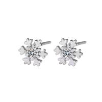 925 Sterling Silver Stud Earrings, Snowflake, plated, fashion jewelry & micro pave rhinestone & for woman, silver color, 6mm, Sold By Pair