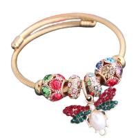 Bracelet European , Acier inoxydable 304, avec perle de plastique & alliage de zinc, abeille, Placage de couleur d'or, bijoux de mode & pour femme & avec strass, plus de couleurs à choisir, Diamètre intérieur:Environ 55mm, Vendu par PC