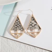 Zinc Alloy Stud Earring fashion jewelry & for woman nickel lead & cadmium free Sold By Pair