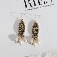 Zinklegierung Ohrringe, mit Kunststoff Perlen, Modeschmuck & für Frau & mit Strass, frei von Nickel, Blei & Kadmium, 65mm, verkauft von Paar