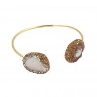 Bracelets en laiton, avec perle, Placage de couleur d'or, bijoux de mode & pavé de micro zircon & pour femme, protéger l'environnement, sans nickel, plomb et cadmium, 7-8mm,14-16x19-21mm, Diamètre intérieur:Environ 65mm, Vendu par PC