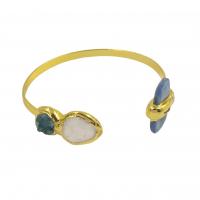 Bracelets en laiton, avec perle & pierre gemme, Placage de couleur d'or, bijoux de mode & pour femme, protéger l'environnement, sans nickel, plomb et cadmium, 15-18x16-22mm,10-14x25-30mm, Diamètre intérieur:Environ 66mm, Vendu par PC