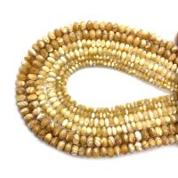 Perles naturelles de coquillage d'eau douce , coquille, Plat rond, DIY & normes différentes pour le choix, Jaune, Vendu par Environ 38 cm brin