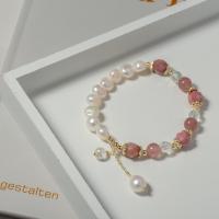Bracelets quartz, Strawberry Quartz, avec perle d'eau douce cultivée & cristal & alliage de zinc, Placage de couleur d'or, bijoux de mode & unisexe, couleurs mélangées, 6-7mm, Longueur:Environ 18 cm, Vendu par PC