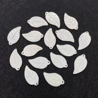 Shell Pendants Freshwater Shell Leaf Carved DIY white Sold By PC