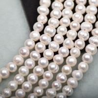 Naturliga sötvattenspärla lösa pärlor, Freshwater Pearl, Något rund, DIY, vit, 9-10mm, Såld Per Ca 36-38 cm Strand