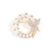 Zinc Alloy Brooches with Plastic Pearl Butterfly plated for woman & with rhinestone Sold By PC