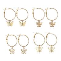 Boucles d'oreilles en alliage de zinc, papillon, Placage, styles différents pour le choix & pour femme, doré, Vendu par paire