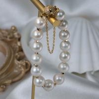 Bracelet en perles de culture d'eau douce, Edison-Pearl, avec Aimant & laiton, Rond, Placage de couleur d'or, bijoux de mode & pour femme & avec strass, blanc, 9-11mm, Longueur:Environ 17 cm, Vendu par PC