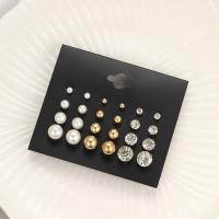 Pendientes de Perno de Aleación de Zinc, con Perlas plásticas, 12 piezas & diferentes estilos para la opción & con diamantes de imitación, Vendido por Set