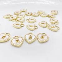 Pingentes de coração de liga de zinco, with concha branca, banhado a ouro 18k, DIY, dourado, níquel, chumbo e cádmio livre, 17x14mm, vendido por PC