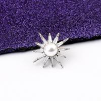 Plastic Pearl Brooch Brass with Plastic Pearl Sun platinum color plated Unisex & micro pave cubic zirconia nickel lead & cadmium free 21mm Sold By PC