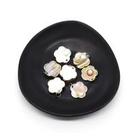 Pendentifs coquillage, coquille, avec perle & laiton, Fleur de prunier, Placage de couleur argentée, DIY, 20mm, Vendu par PC