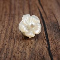 Shell Brooch with Zinc Alloy Flower for woman white 14mm Sold By PC