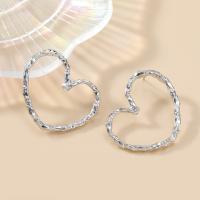 Zinc Alloy Stud Earring Heart plated fashion jewelry & for woman nickel lead & cadmium free Sold By Pair