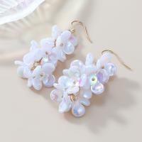 Zinc Alloy Drop Earrings with Resin Flower fashion jewelry & for woman white nickel lead & cadmium free Sold By Pair