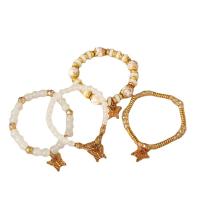 résine Set de bracelet, avec cristal & alliage de zinc, papillon, Placage de couleur d'or, 4 pièces & pour femme, plus de couleurs à choisir, Longueur Environ 7.5-8.7 pouce, Vendu par fixé