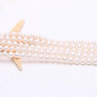 天然淡水真珠ルース ビーズ, 天然有核フレッシュウォーターパール, わずかに丸い, DIY, ホワイト, pearl length 8-9mm, で販売される 約 38 センチ ストランド