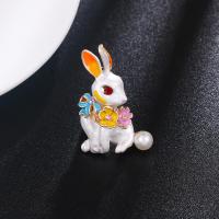 Rhinestone Brooch Brass with Plastic Pearl Rabbit gold color plated enamel & with rhinestone Sold By PC