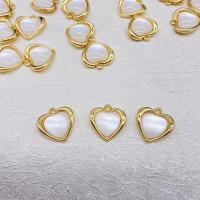 Pingentes de coração de liga de zinco, with Pedra olho de gato, cromado de cor dourada, DIY & para mulher, branco, 17.50x17.80mm, vendido por PC
