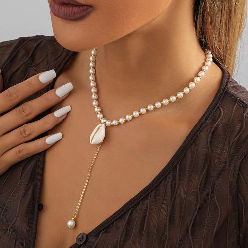 Brass Necklace with Shell & Plastic Pearl with 7cm extender chain Shell plated fashion jewelry white nickel lead & cadmium free Length 36 cm Sold By PC