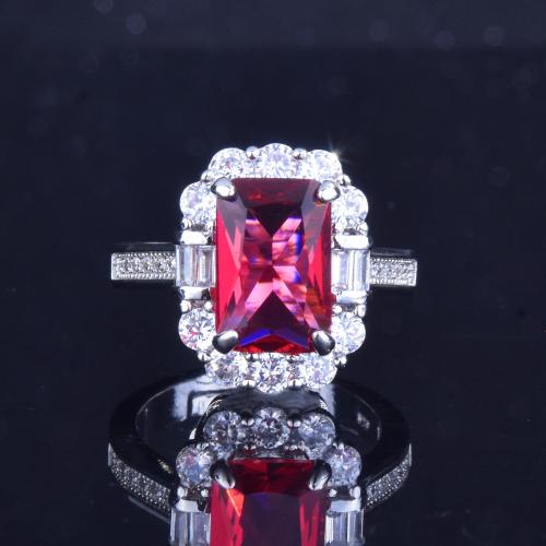 Anillo de dedo de latón, metal, con Cristal, Rectángular, chapado en platina real, Joyería & para mujer & con diamantes de imitación, Rojo, libre de níquel, plomo & cadmio, Ring inner diameter:17-18mm, Vendido por UD