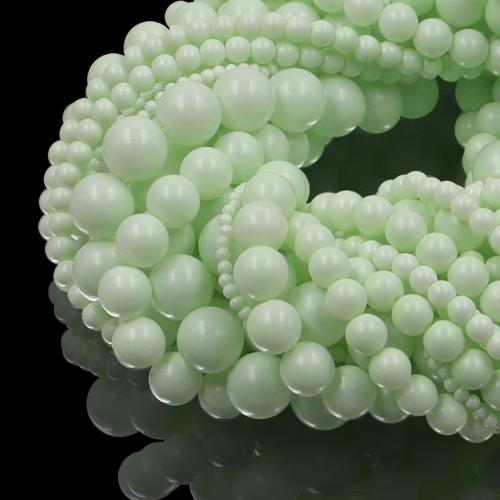 Fashion Glass Beads Round DIY green Sold By Strand