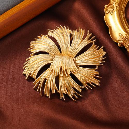 Zinc Alloy Brooches Flower gold color plated Unisex nickel lead & cadmium free Approx Sold By Lot
