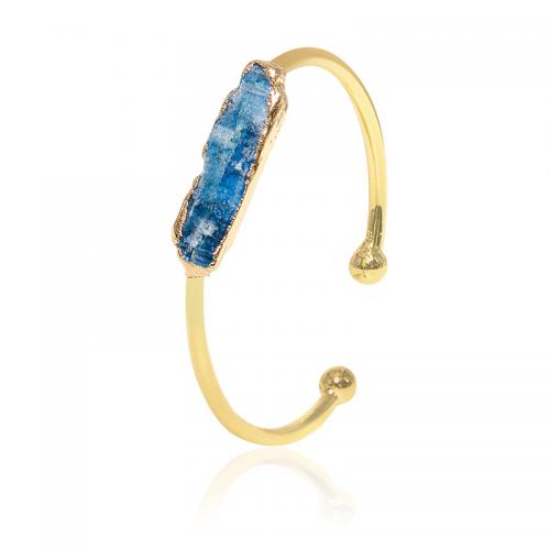 Bracelets quartz, disthène, avec laiton, Irrégulière, Placage de couleur d'or, bijoux de mode & unisexe, bleu, 35x10mm, Diamètre intérieur:Environ 55mm, Vendu par PC