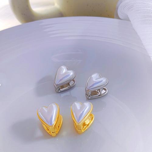 Boucles d'oreilles en alliage de zinc, avec perle de plastique, coeur, Placage, bijoux de mode & pour femme, plus de couleurs à choisir, 16x20mm, Vendu par paire