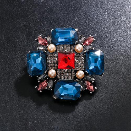 Zinc Alloy Brooches with Plastic Pearl Flower plated for woman & with rhinestone Sold By PC