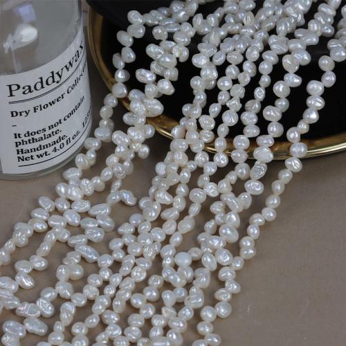 Perles nacres baroques de culture d'eau douce , perle d'eau douce cultivée, DIY, blanc, Length about 5-6mm, Vendu par Environ 40 cm brin