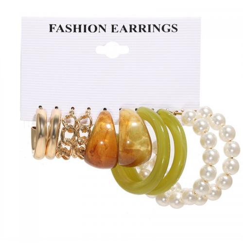Ακρυλικό Σύνολο σκουλαρίκι, με Πλαστικά Μαργαριτάρι & Κράμα ψευδάργυρου, χρώμα επίχρυσο, κοσμήματα μόδας & για τη γυναίκα, earring length 30-50mm, Sold Με Ορισμός