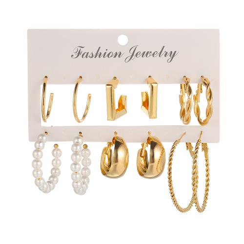 alliage de zinc Boucles d'oreilles, avec perle de plastique, Placage de couleur d'or, bijoux de mode & pour femme, Vendu par fixé