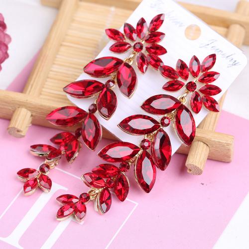 Zinc Alloy Drop Earrings Leaf gold color plated for woman & with rhinestone nickel lead & cadmium free Sold By Pair