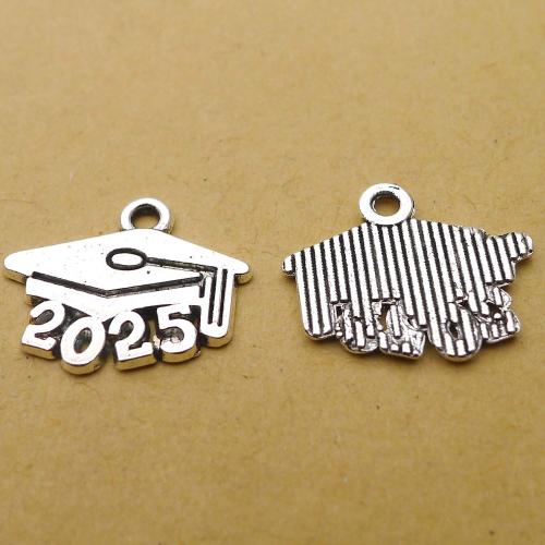 Zinc Alloy Hat Pendants silver color plated fashion jewelry & DIY nickel lead & cadmium free Length about 18mm Hight about 14-15mm Approx Sold By Bag