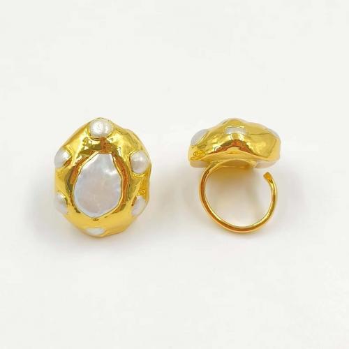 Brass δάχτυλο του δακτυλίου, Ορείχαλκος, με Μαργαριτάρι του γλυκού νερού, χρώμα επίχρυσο, κοσμήματα μόδας & για τη γυναίκα, λευκό, νικέλιο, μόλυβδο και κάδμιο ελεύθεροι, 25.58mm, Μέγεθος:8, Sold Με PC